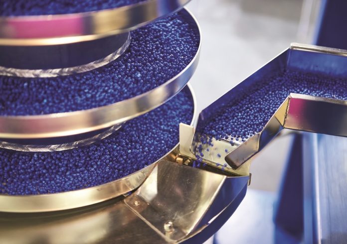 Equipment for working with small plastic granules for chemical industry